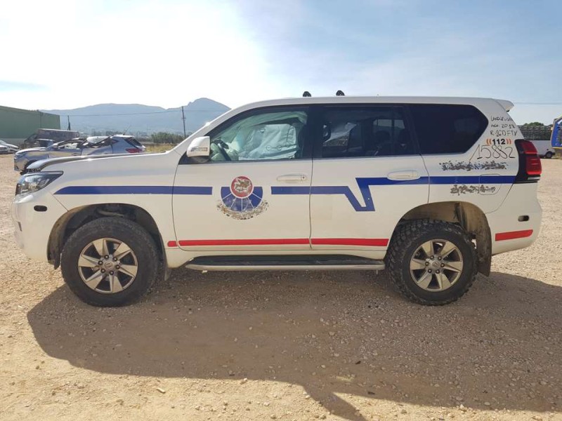 toyota land cruiser (j15) del año 2018