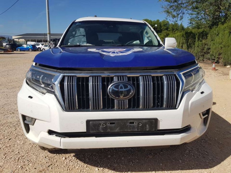 toyota land cruiser (j15) del año 2018