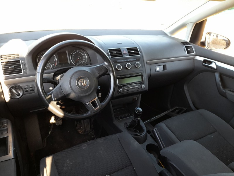 volkswagen touran (1t3) del año 2014