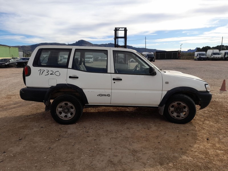 nissan terrano ii (r20) del año 2001