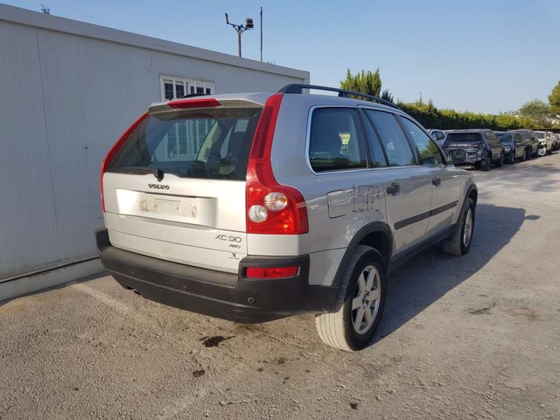 volvo xc90 del año 2004