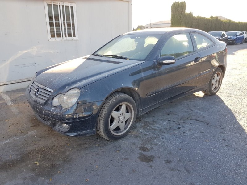 mercedes-benz clase c (w203) sportcoupe del año 2005