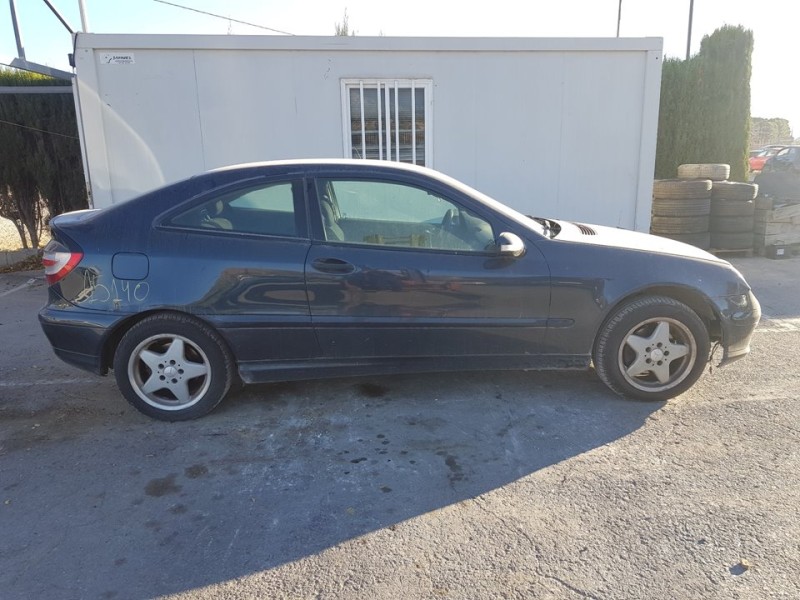mercedes-benz clase c (w203) sportcoupe del año 2005