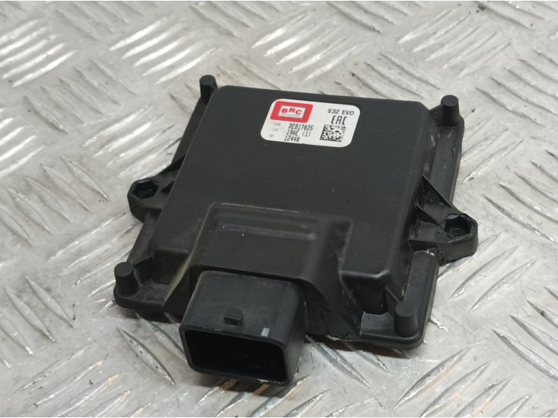 Recambio de centralita glp para ford mondeo lim. hybrid titanium referencia OEM IAM DE817025  BRC