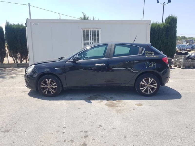 alfa romeo giulietta (191) del año 2011