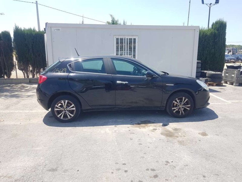 alfa romeo giulietta (191) del año 2011