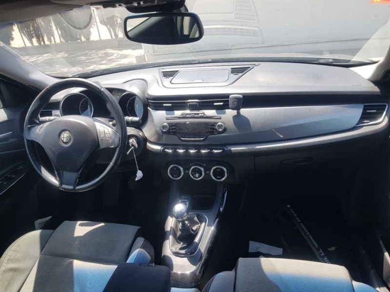 alfa romeo giulietta (191) del año 2011