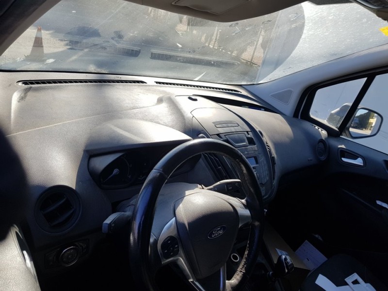 ford transit courier del año 2018