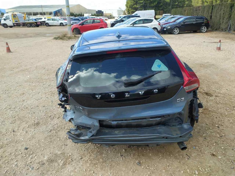 volvo v40 hatchback (525) del año 2013