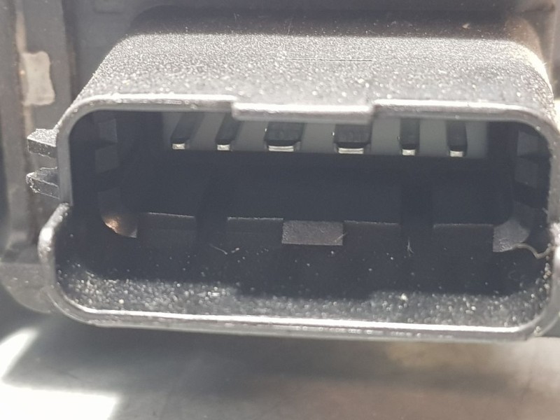 Recambio de elevalunas delantero izquierdo para hyundai i20 classic referencia OEM IAM 82403C7010  ELECTRICO 6 PINS