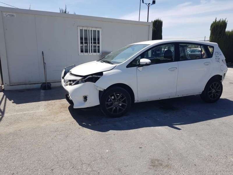 toyota verso del año 2015