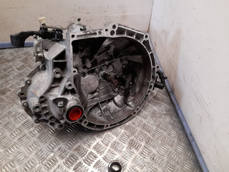 Recambio de caja cambios para peugeot 208 i (ca_, cc_) 1.2 vti 82 referencia OEM IAM 20CR15 5VELOCIDADES 1083569