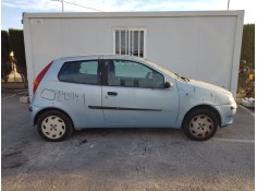 FIAT PUNTO BERLINA (188)