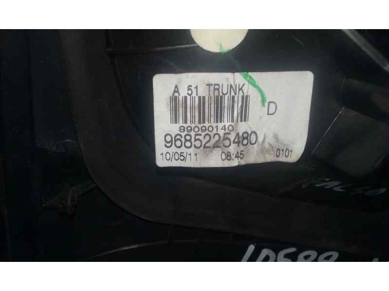 Recambio de piloto trasero derecho para citroën c3 business referencia OEM IAM 9685225480  INTERIOR