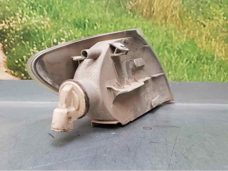 Recambio de piloto delantero izquierdo para renault megane i classic (la0) 1.6e alize referencia OEM IAM 7700831466  PATAS ROTAS