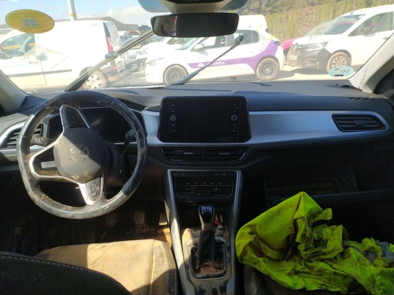 volkswagen t-roc (a11, d11) del año 2023