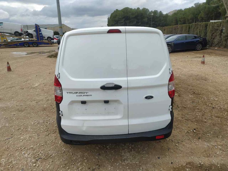 ford tourneo courier (c4a) del año 2021