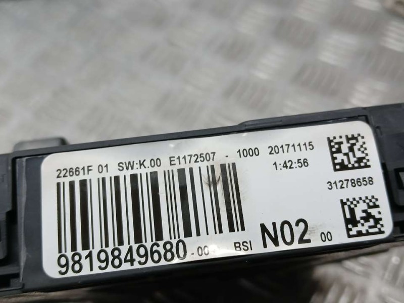 Recambio de caja reles / fusibles para peugeot 208 style referencia OEM IAM 9819849680 E1172507 