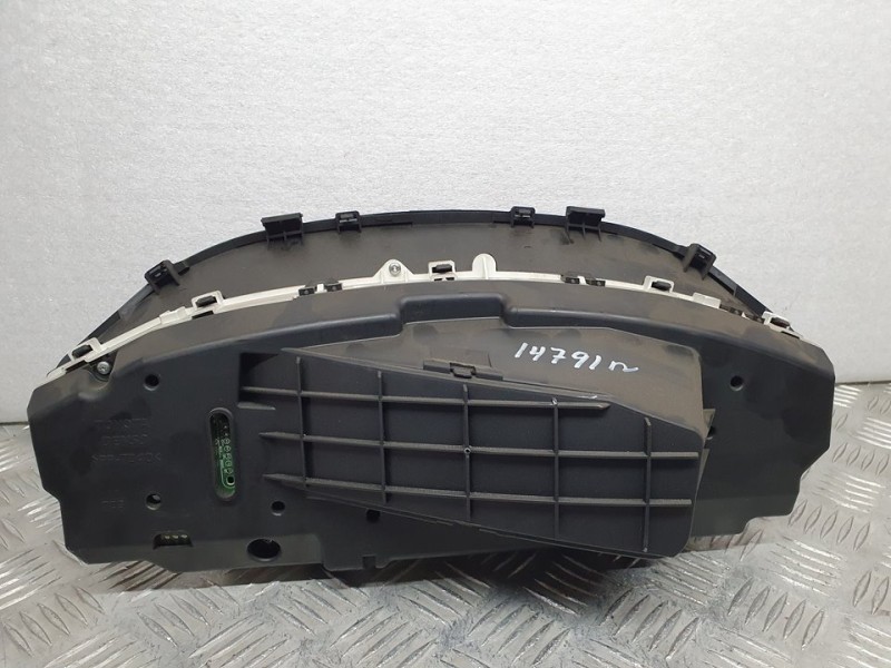 Recambio de cuadro instrumentos para toyota yaris active referencia OEM IAM 838000DJ90 MB4573003702 