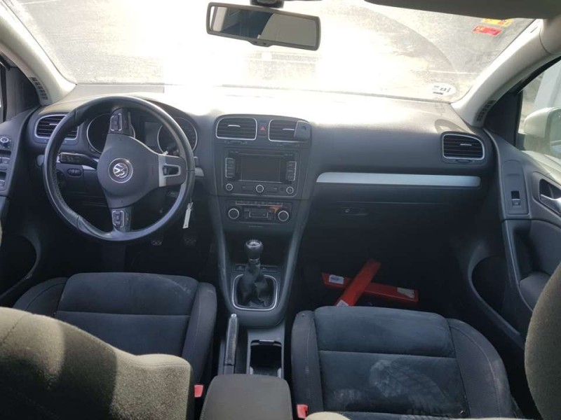 volkswagen golf vi (5k1) del año 2011