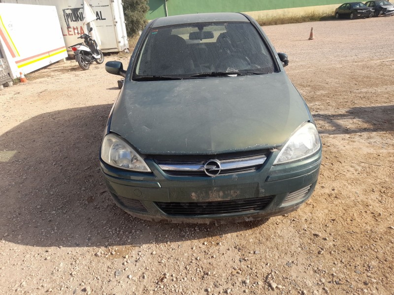 opel corsa c (x01) del año 2003