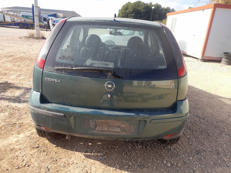 opel corsa c (x01) del año 2003