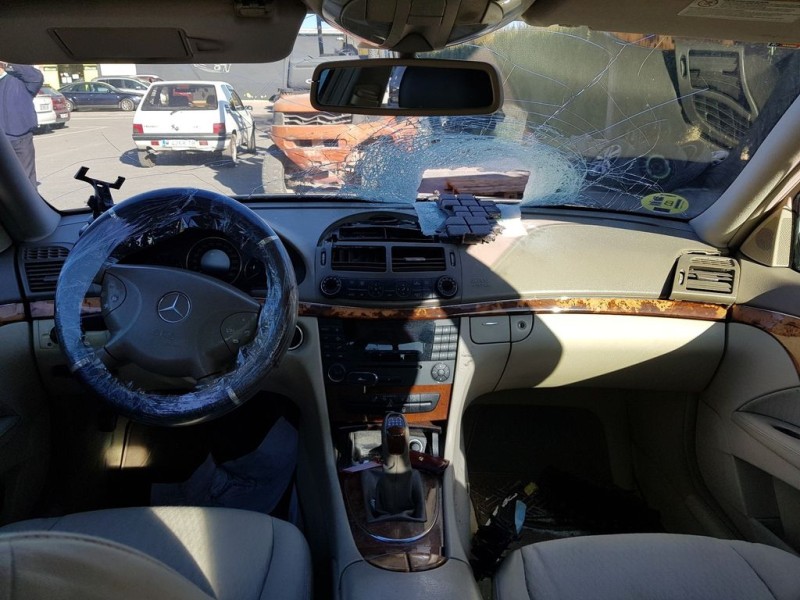 mercedes-benz clase e (w211) berlina del año 2006