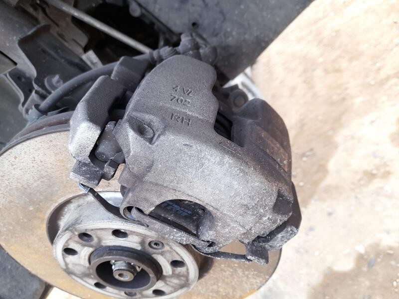 Recambio de pinza freno delantera derecha para peugeot 5008 ii (mc_, mj_, mr_, m4_) 1.2 (mrhnyh, mrhnyw, mrhnsj, mrhnsu, mrhnsm)