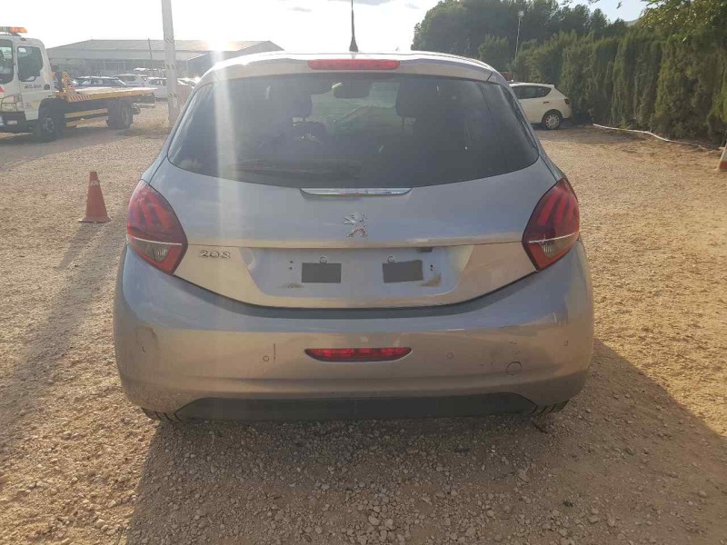 peugeot 208 del año 2018