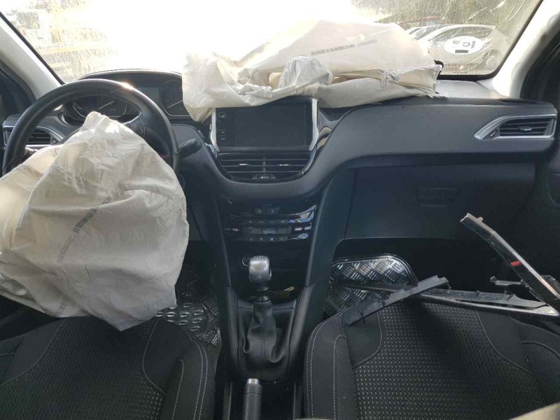 peugeot 208 del año 2018