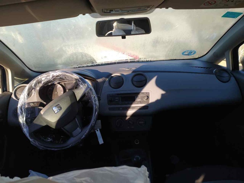 seat ibiza (6j5) del año 2014