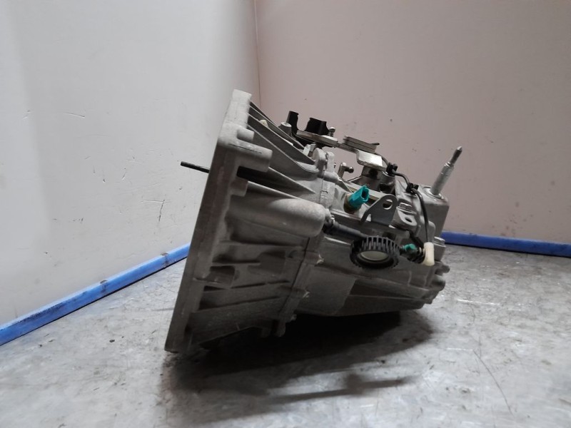 Recambio de caja cambios para renault captur intens referencia OEM IAM TL4094 005787 6 VELOCIDADES