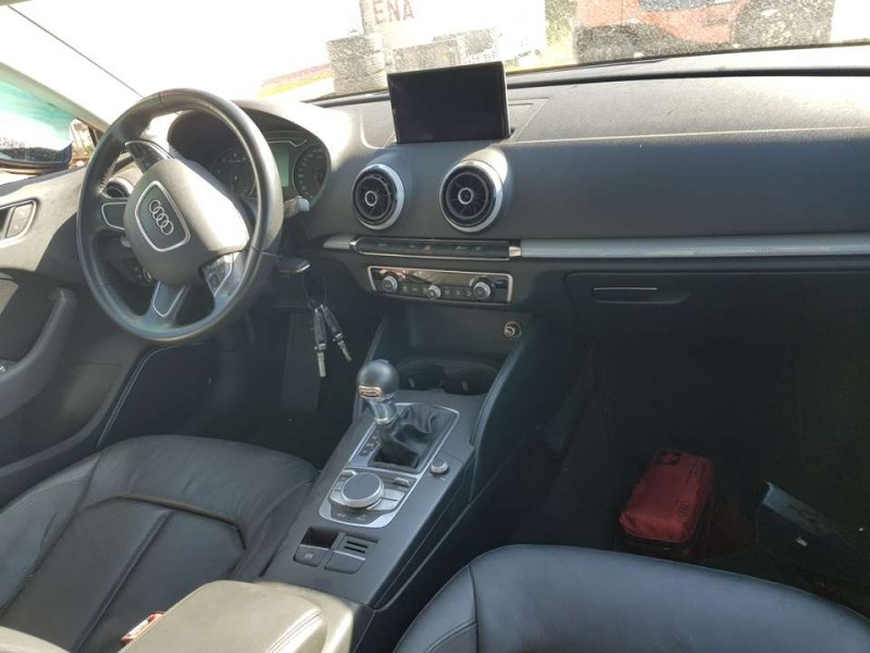 audi a3 sportback (8va) del año 2013