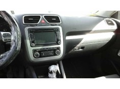 VOLKSWAGEN SCIROCCO (137)