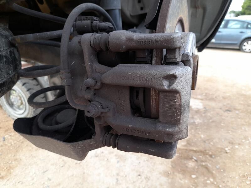 Recambio de pinza freno trasera derecha para peugeot 5008 ii (mc_, mj_, mr_, m4_) 1.2 (mrhnyh, mrhnyw, mrhnsj, mrhnsu, mrhnsm) r