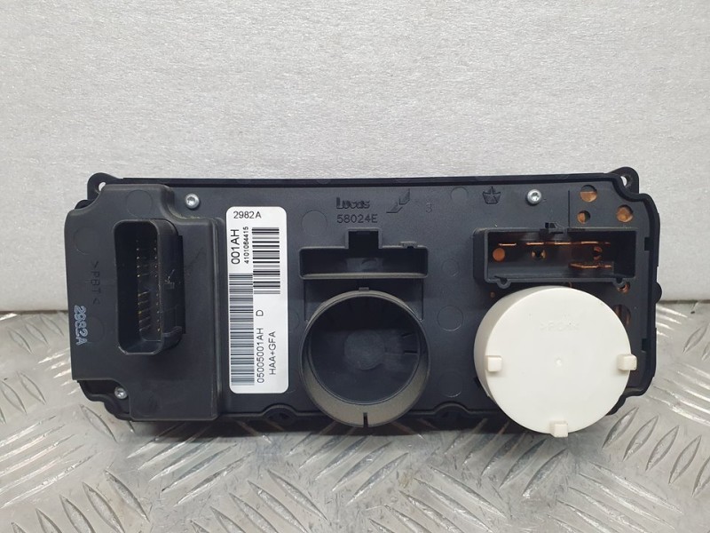 Recambio de mando calefaccion / aire acondicionado para chrysler voyager (rg) 2.5 crd se referencia OEM IAM 4101064415 05005001A