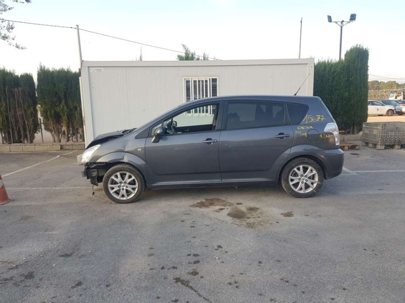 toyota corolla verso (r1) del año 2008