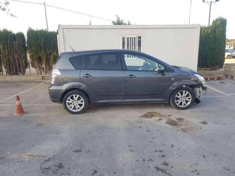 toyota corolla verso (r1) del año 2008