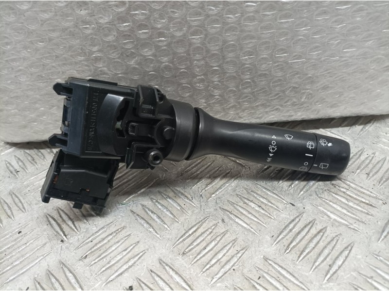 Recambio de mando limpia para toyota yaris active referencia OEM IAM 846520D030  