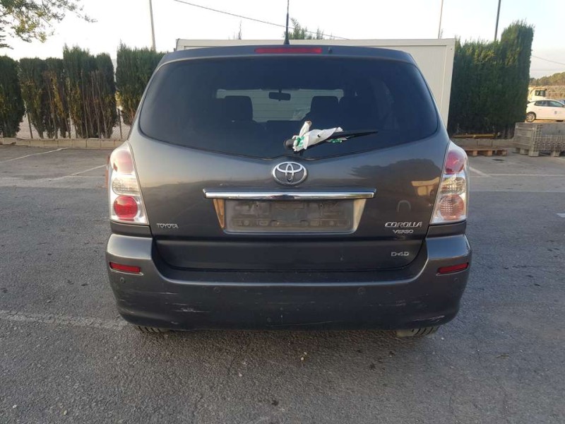 toyota corolla verso (r1) del año 2008