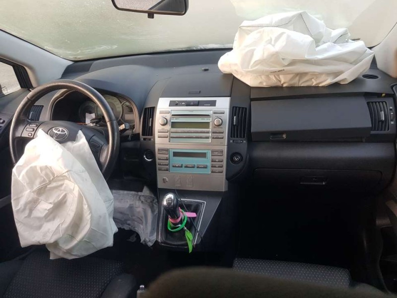 toyota corolla verso (r1) del año 2008