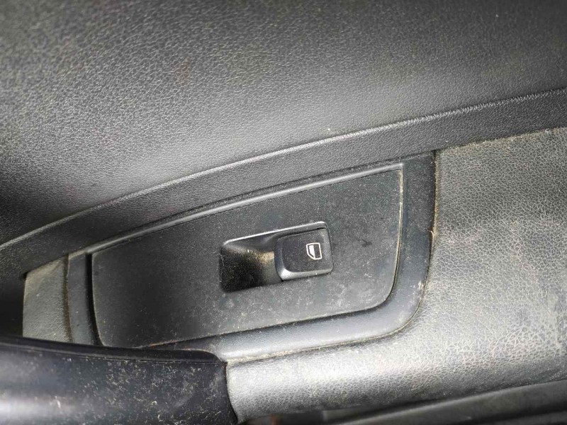 Recambio de mando elevalunas delantero derecho para audi a1 (8x) attraction referencia OEM IAM 4G0959855  