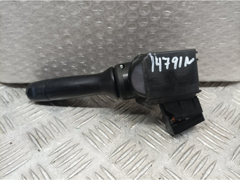 Recambio de mando limpia para toyota yaris active referencia OEM IAM 846520D030  