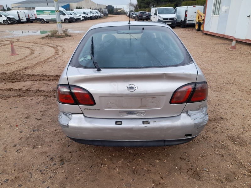 nissan primera (p11) del año 2000