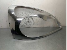 Recambio de molduras delanteras para renault clio ii fase ii (b/cb0) referencia OEM IAM  ANTES 55 EUROS FAROS DELANTEROS