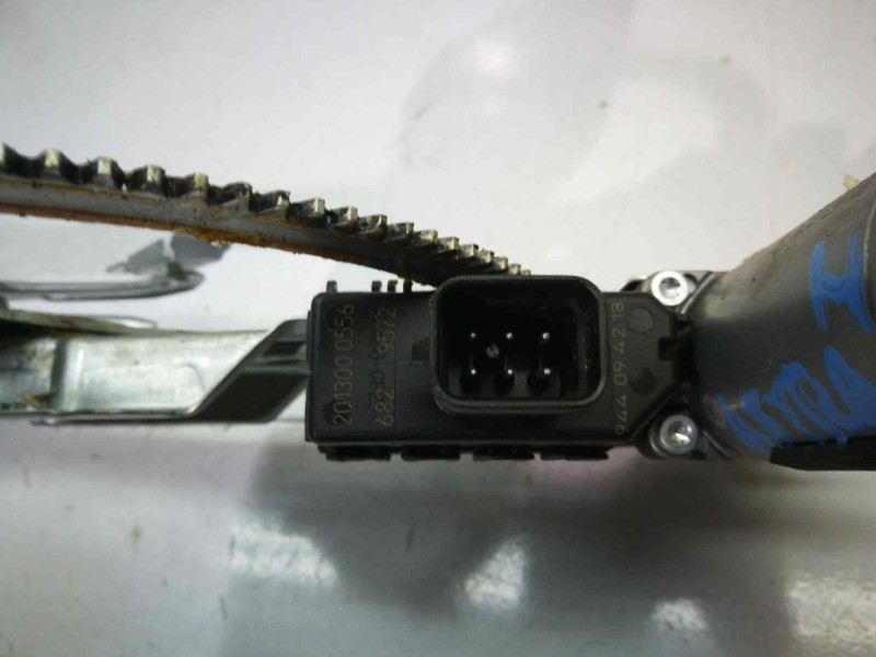 Recambio de elevalunas delantero derecho para opel astra h berlina 1.7 16v cdti referencia OEM IAM   6 PINS