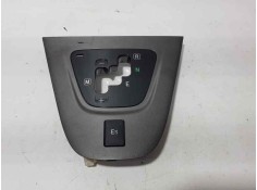 Recambio de embellecedor para toyota auris luna referencia OEM IAM   EMBELLECEDOR PALANCA CAMBIO