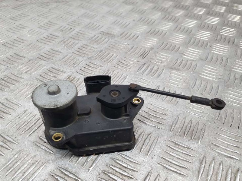 Recambio de accionador tapa turbulencia para kia cee´d drive referencia OEM IAM 283202A400  