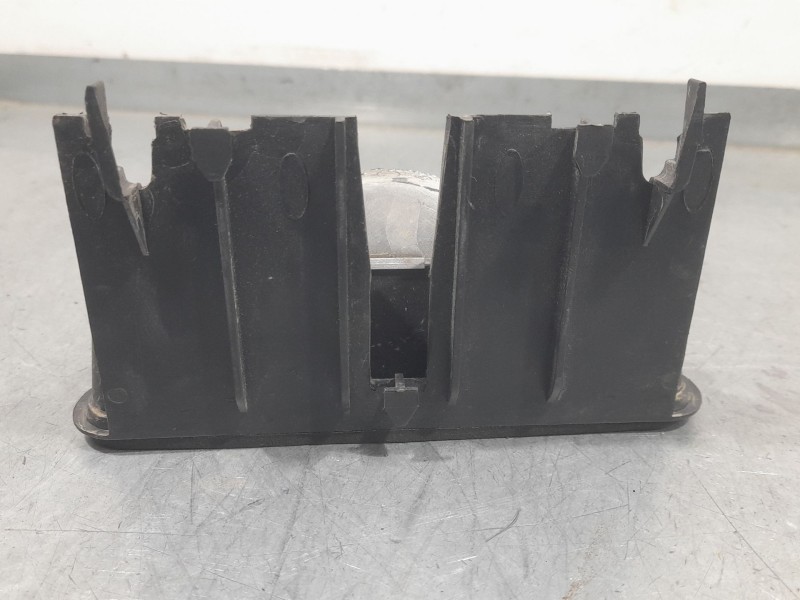 Recambio de piloto central de freno para mercedes-benz clase m (w163) 270 cdi (163.113) referencia OEM IAM A1638200156  