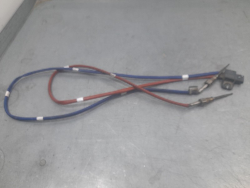 Recambio de sensor de temperatura para renault express furgoneta/monovolumen 1.5 blue dci 95 (f6ab) referencia OEM IAM 226580823